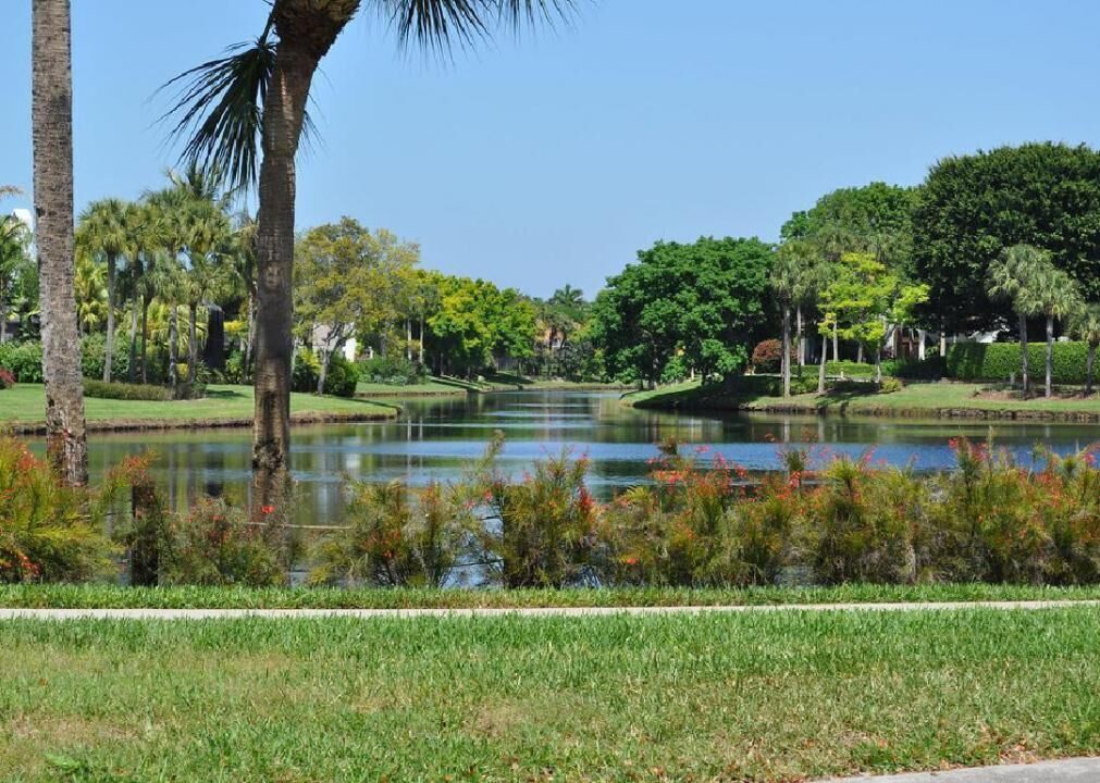 #1. Pelican Bay, Florida